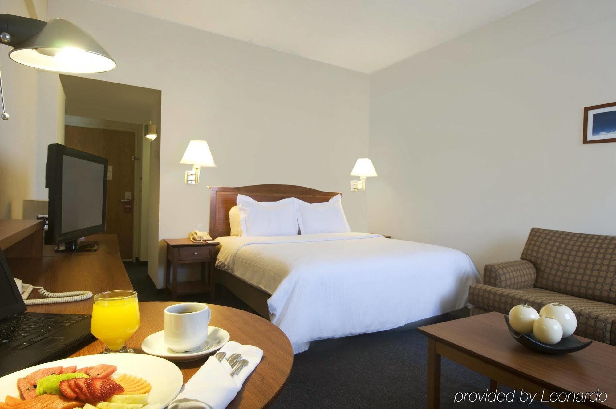 Fiesta Inn Culiacán Pokoj fotografie